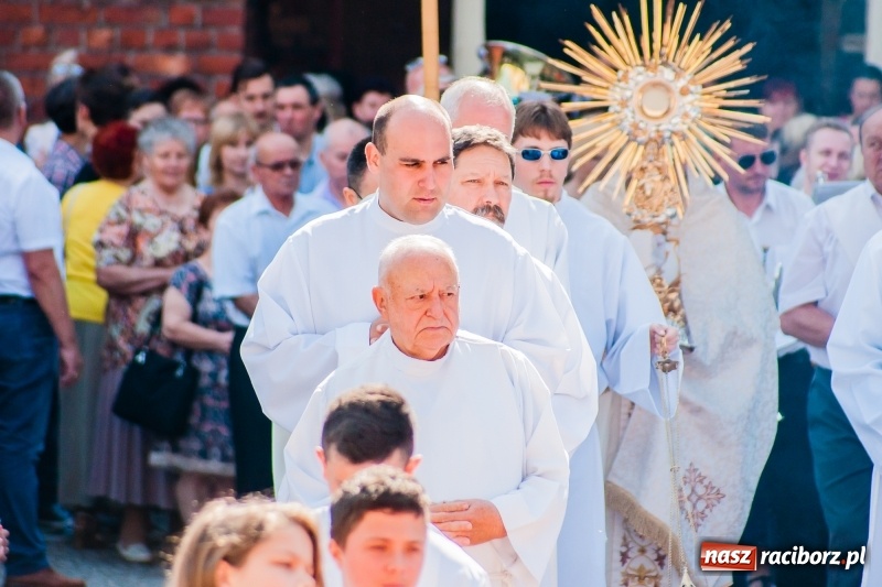 Zdjęcie w galerii na portalu naszraciborz.pl: Boże Ciało w raciborskich parafiach wiadomości z regionu