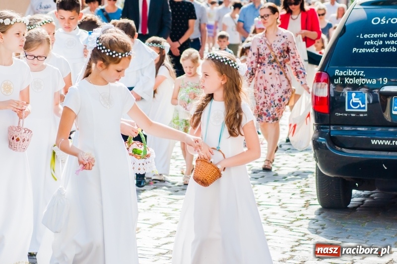 Zdjęcie w galerii na portalu naszraciborz.pl: Boże Ciało w raciborskich parafiach wiadomości z regionu