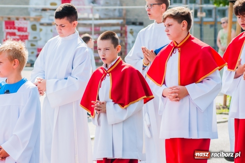 Zdjęcie w galerii na portalu naszraciborz.pl: Boże Ciało w raciborskich parafiach wiadomości z regionu