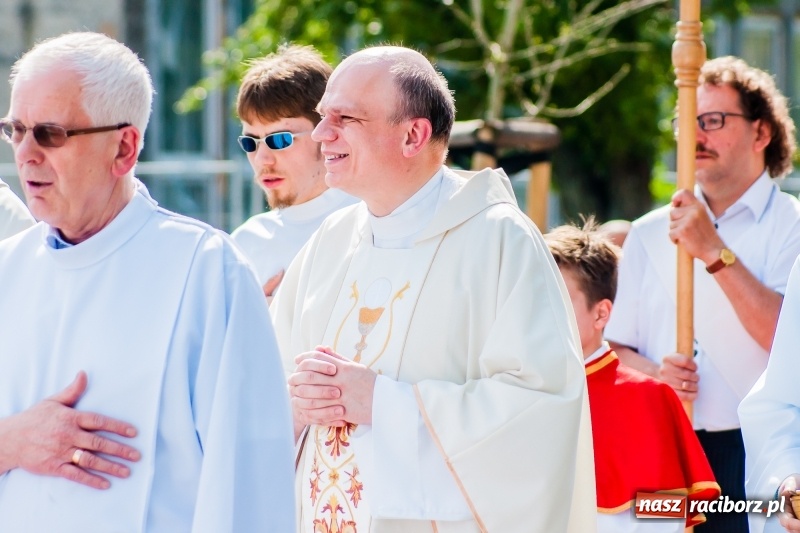 Zdjęcie w galerii na portalu naszraciborz.pl: Boże Ciało w raciborskich parafiach wiadomości z regionu