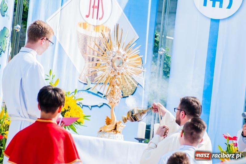 Zdjęcie w galerii na portalu naszraciborz.pl: Boże Ciało w raciborskich parafiach wiadomości z regionu
