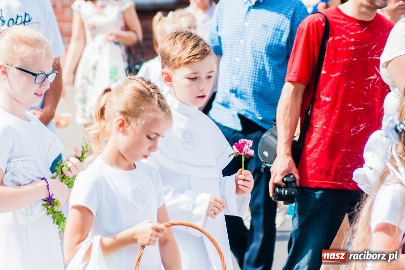Zdjęcie w galerii na portalu naszraciborz.pl: Boże Ciało w raciborskich parafiach wiadomości z regionu