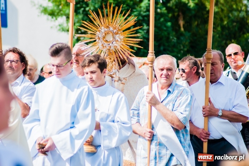 Zdjęcie w galerii na portalu naszraciborz.pl: Boże Ciało w raciborskich parafiach wiadomości z regionu