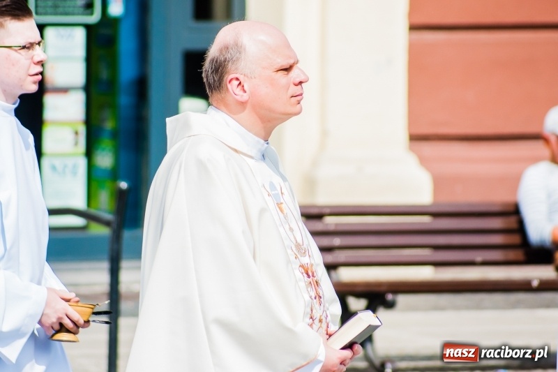 Zdjęcie w galerii na portalu naszraciborz.pl: Boże Ciało w raciborskich parafiach wiadomości z regionu