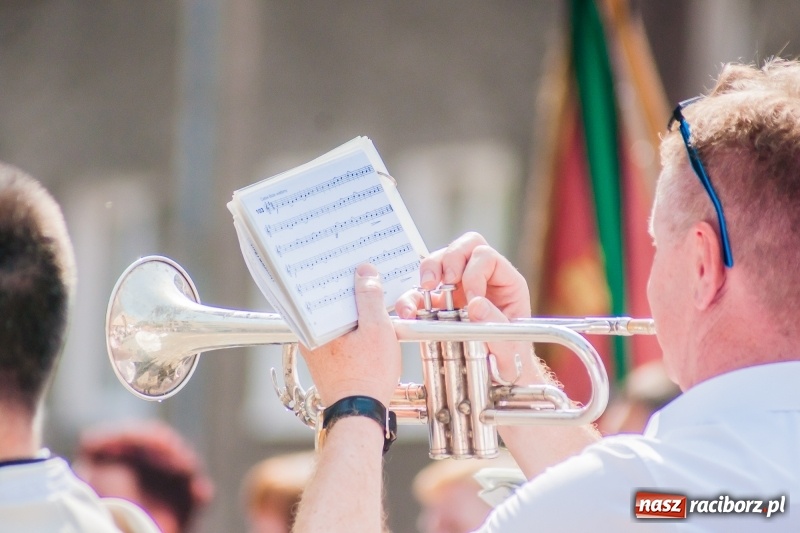Zdjęcie w galerii na portalu naszraciborz.pl: Boże Ciało w raciborskich parafiach wiadomości z regionu