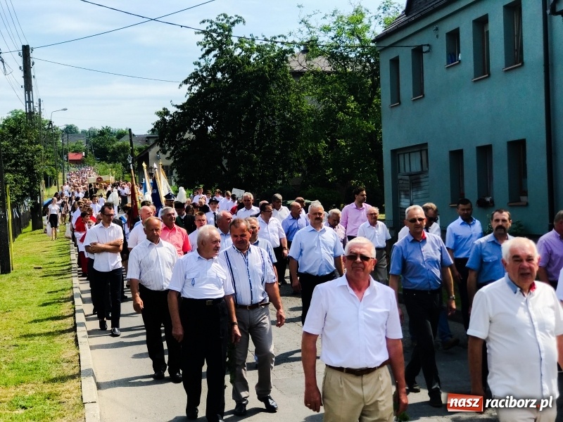 Zdjęcie w galerii na portalu naszraciborz.pl: Boże Ciało w raciborskich parafiach wiadomości z regionu