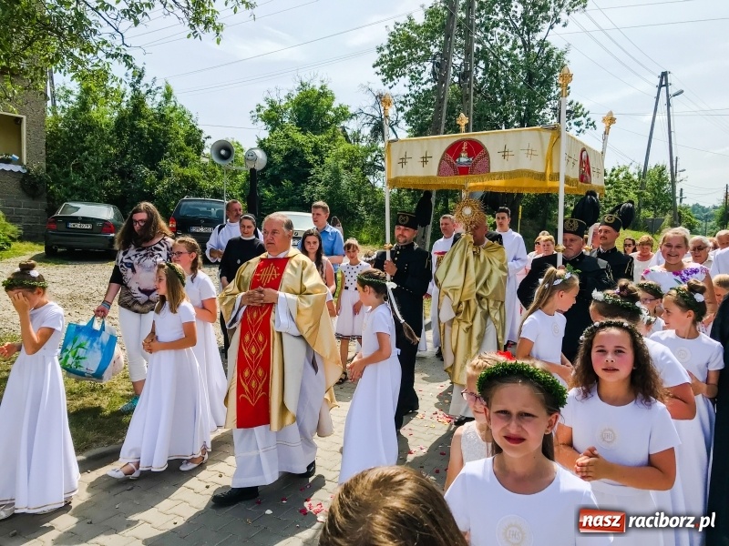 Zdjęcie w galerii na portalu naszraciborz.pl: Boże Ciało w raciborskich parafiach wiadomości z regionu