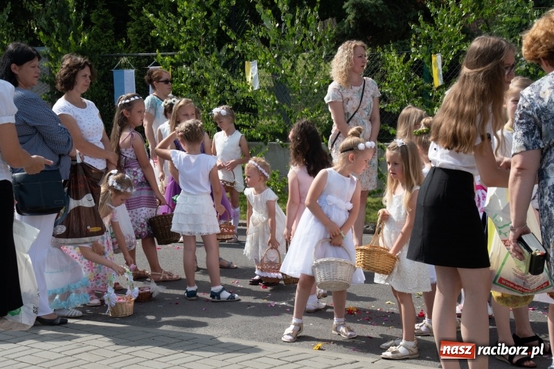 Zdjęcie w galerii na portalu naszraciborz.pl: Boże Ciało w raciborskich parafiach wiadomości z regionu