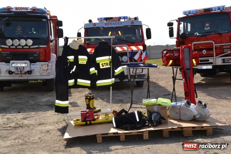 Zdjęcie w galerii na portalu naszraciborz.pl: Strażacy ochotnicy z gminy Krzyżanowice otrzymali nowy sprzęt wiadomości z regionu