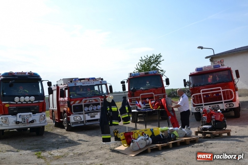 Zdjęcie w galerii na portalu naszraciborz.pl: Strażacy ochotnicy z gminy Krzyżanowice otrzymali nowy sprzęt wiadomości z regionu