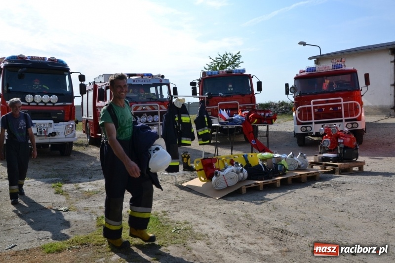 Zdjęcie w galerii na portalu naszraciborz.pl: Strażacy ochotnicy z gminy Krzyżanowice otrzymali nowy sprzęt wiadomości z regionu