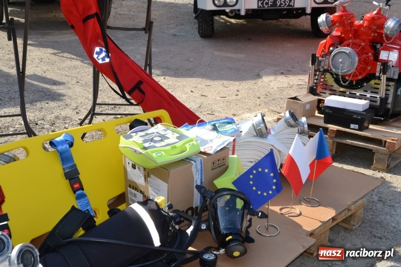 Zdjęcie w galerii na portalu naszraciborz.pl: Strażacy ochotnicy z gminy Krzyżanowice otrzymali nowy sprzęt wiadomości z regionu