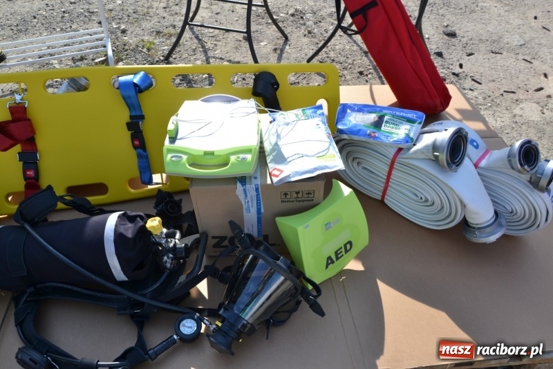 Zdjęcie w galerii na portalu naszraciborz.pl: Strażacy ochotnicy z gminy Krzyżanowice otrzymali nowy sprzęt wiadomości z regionu