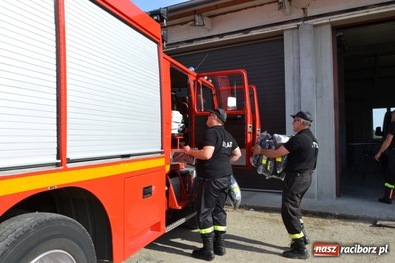 Zdjęcie w galerii na portalu naszraciborz.pl: Strażacy ochotnicy z gminy Krzyżanowice otrzymali nowy sprzęt wiadomości z regionu