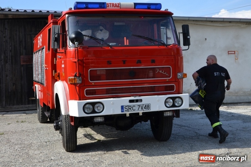 Zdjęcie w galerii na portalu naszraciborz.pl: Strażacy ochotnicy z gminy Krzyżanowice otrzymali nowy sprzęt wiadomości z regionu
