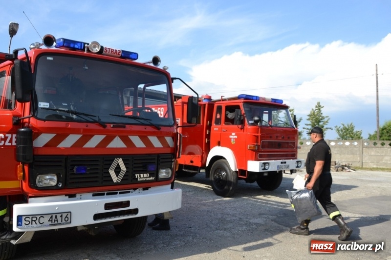 Zdjęcie w galerii na portalu naszraciborz.pl: Strażacy ochotnicy z gminy Krzyżanowice otrzymali nowy sprzęt wiadomości z regionu