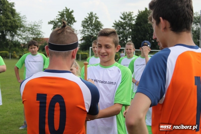 Zdjęcie w galerii na portalu naszraciborz.pl: Młodzieżowe drużyny palanta z Cyprzanowa i Wojnowic szlifują formę  wiadomości z regionu