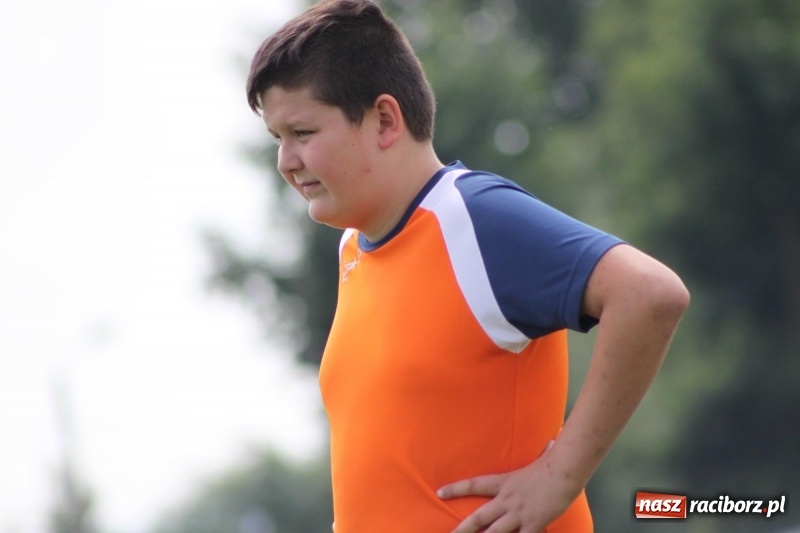 Zdjęcie w galerii na portalu naszraciborz.pl: Młodzieżowe drużyny palanta z Cyprzanowa i Wojnowic szlifują formę  wiadomości z regionu