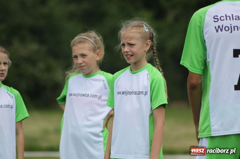 Zdjęcie w galerii na portalu naszraciborz.pl: Młodzieżowe drużyny palanta z Cyprzanowa i Wojnowic szlifują formę  wiadomości z regionu