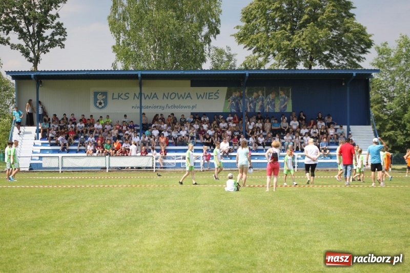 Zdjęcie w galerii na portalu naszraciborz.pl: Młodzieżowe drużyny palanta z Cyprzanowa i Wojnowic szlifują formę  wiadomości z regionu