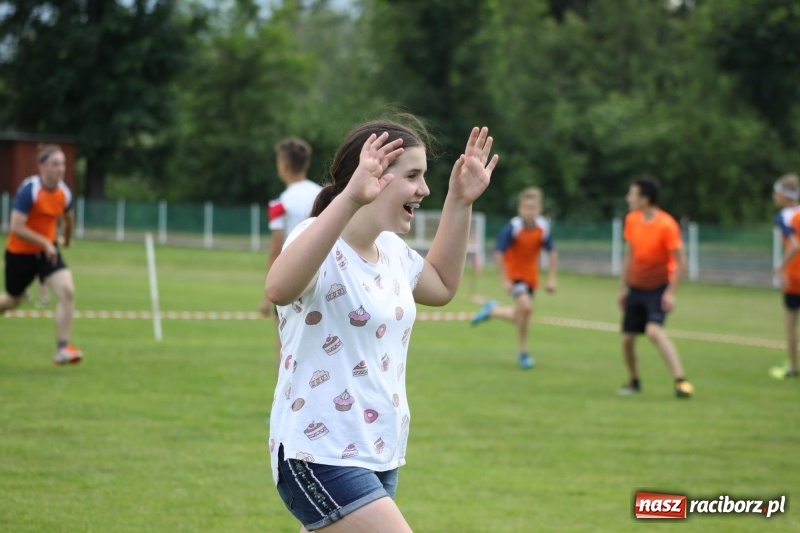 Zdjęcie w galerii na portalu naszraciborz.pl: Młodzieżowe drużyny palanta z Cyprzanowa i Wojnowic szlifują formę  wiadomości z regionu