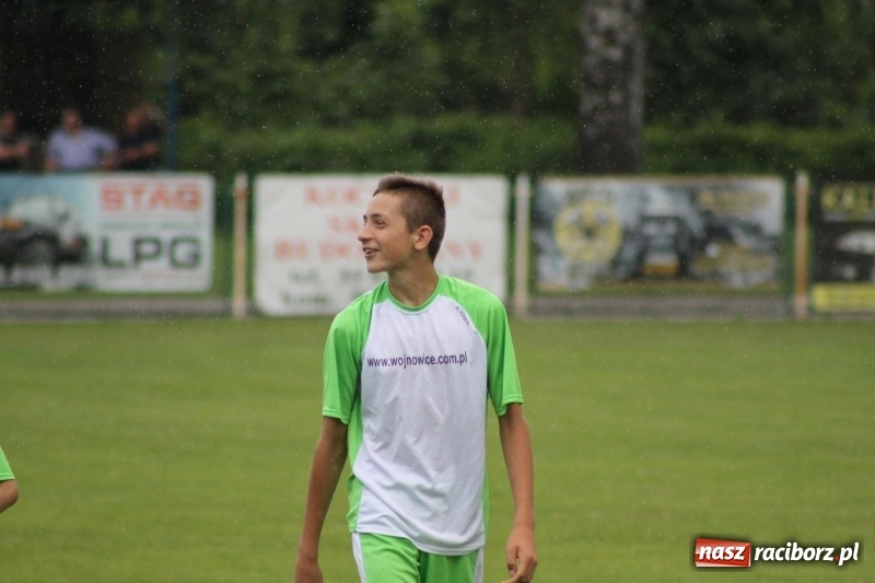 Zdjęcie w galerii na portalu naszraciborz.pl: Młodzieżowe drużyny palanta z Cyprzanowa i Wojnowic szlifują formę  wiadomości z regionu