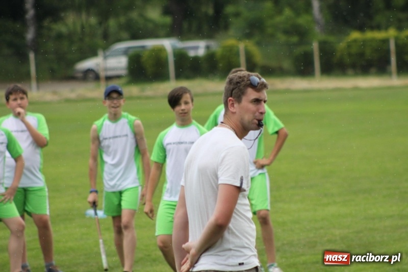 Zdjęcie w galerii na portalu naszraciborz.pl: Młodzieżowe drużyny palanta z Cyprzanowa i Wojnowic szlifują formę  wiadomości z regionu