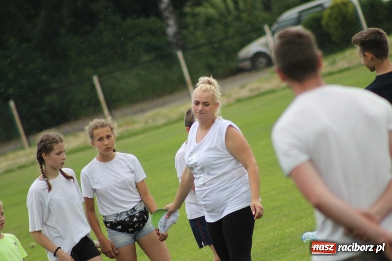 Zdjęcie w galerii na portalu naszraciborz.pl: Młodzieżowe drużyny palanta z Cyprzanowa i Wojnowic szlifują formę  wiadomości z regionu
