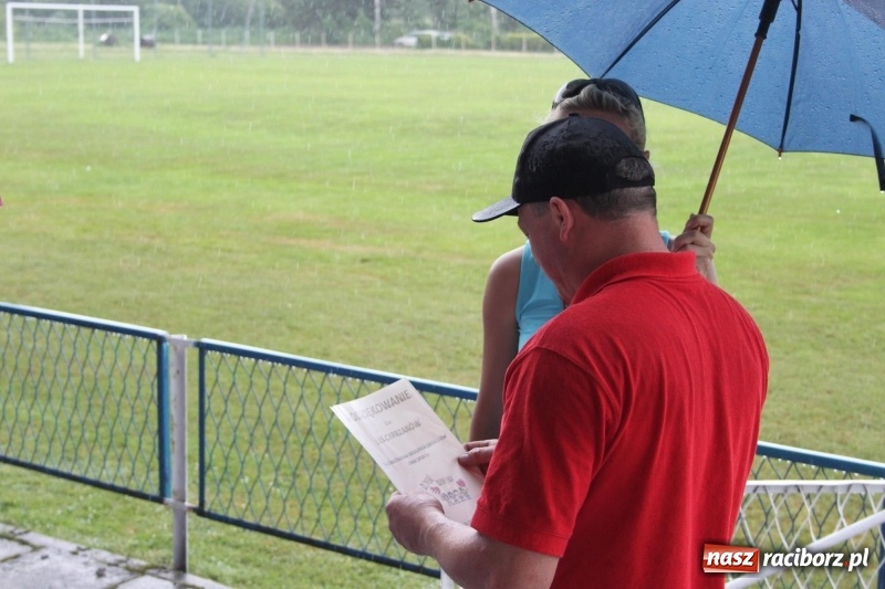 Zdjęcie w galerii na portalu naszraciborz.pl: Młodzieżowe drużyny palanta z Cyprzanowa i Wojnowic szlifują formę  wiadomości z regionu