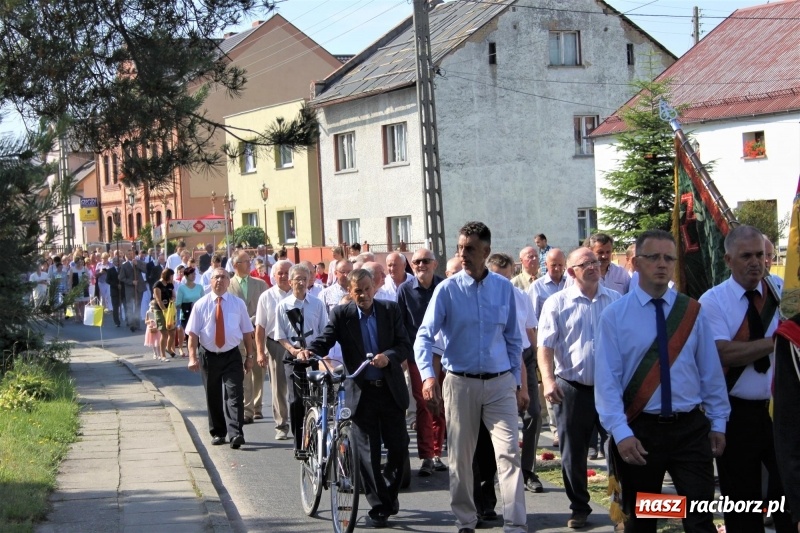 Zdjęcie w galerii na portalu naszraciborz.pl: W Wojnowicach dwa nowe ołtarze na Boże Ciało  wiadomości z regionu