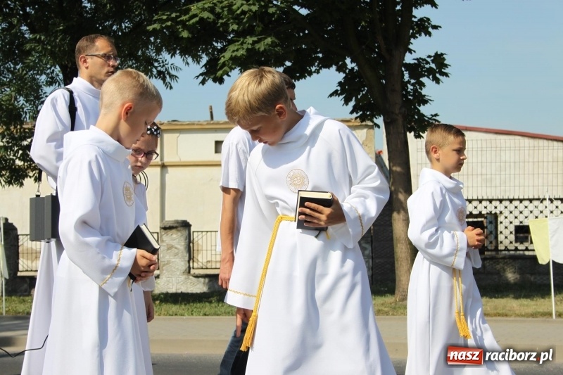 Zdjęcie w galerii na portalu naszraciborz.pl: W Wojnowicach dwa nowe ołtarze na Boże Ciało  wiadomości z regionu