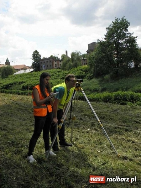 Zdjęcie w galerii na portalu naszraciborz.pl: Uczniowie z Budowlanki wzięli pod lupę Odrę  wiadomości z regionu