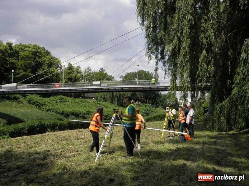 Zdjęcie w galerii na portalu naszraciborz.pl: Uczniowie z Budowlanki wzięli pod lupę Odrę  wiadomości z regionu
