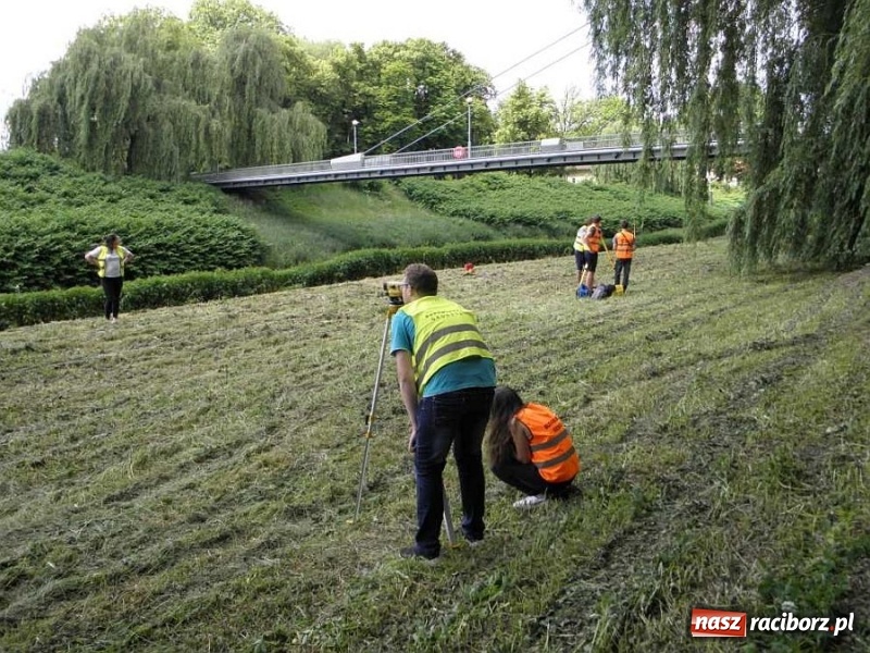 Zdjęcie w galerii na portalu naszraciborz.pl: Uczniowie z Budowlanki wzięli pod lupę Odrę  wiadomości z regionu