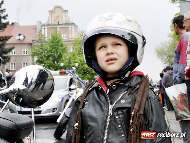 Zdjęcie w galerii na portalu naszraciborz.pl: Parada skromniejsza niż zwykle wiadomości z regionu