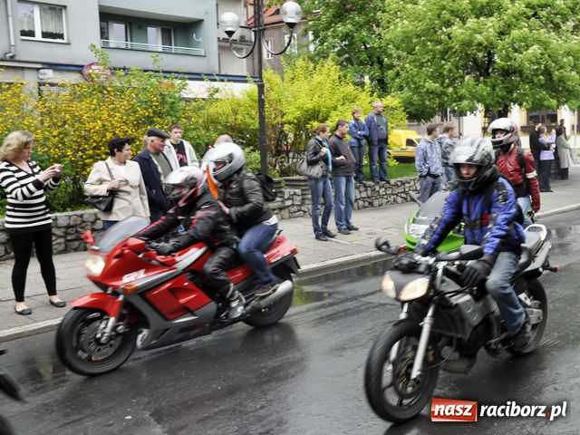 Zdjęcie w galerii na portalu naszraciborz.pl: Parada skromniejsza niż zwykle wiadomości z regionu