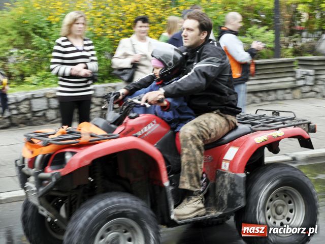 Zdjęcie w galerii na portalu naszraciborz.pl: Parada skromniejsza niż zwykle wiadomości z regionu