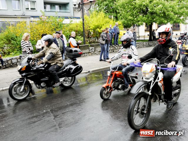 Zdjęcie w galerii na portalu naszraciborz.pl: Parada skromniejsza niż zwykle wiadomości z regionu
