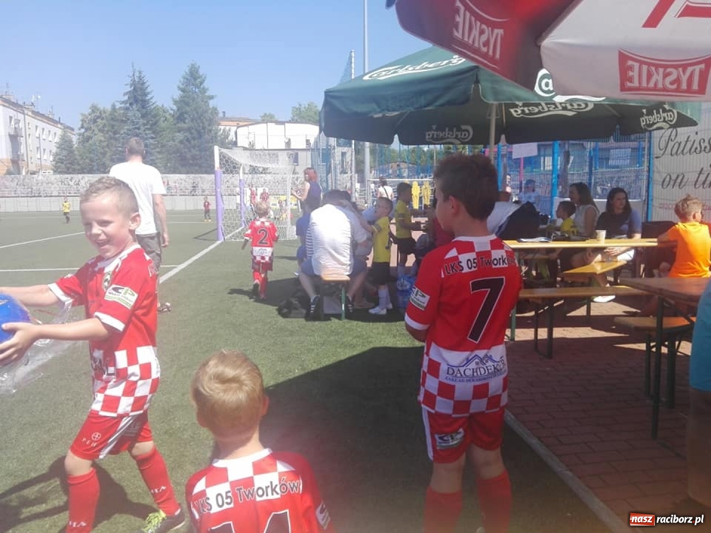 Zdjęcie w galerii na portalu naszraciborz.pl: Młodzi piłkarze z Tworkowa na turnieju w Częstochowie wiadomości z regionu