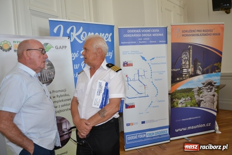 Zdjęcie w galerii na portalu naszraciborz.pl: O kanale Dunaj-Odra-Łaba na forum odrzańskim w Bohuminie wiadomości z regionu