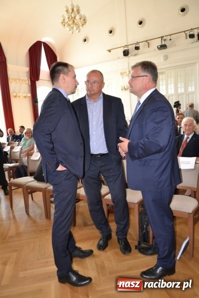 Zdjęcie w galerii na portalu naszraciborz.pl: O kanale Dunaj-Odra-Łaba na forum odrzańskim w Bohuminie wiadomości z regionu