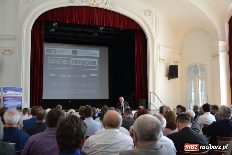 Zdjęcie w galerii na portalu naszraciborz.pl: O kanale Dunaj-Odra-Łaba na forum odrzańskim w Bohuminie wiadomości z regionu