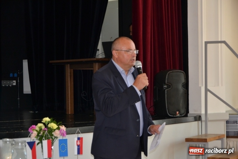 Zdjęcie w galerii na portalu naszraciborz.pl: O kanale Dunaj-Odra-Łaba na forum odrzańskim w Bohuminie wiadomości z regionu