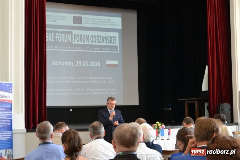 Zdjęcie w galerii na portalu naszraciborz.pl: O kanale Dunaj-Odra-Łaba na forum odrzańskim w Bohuminie wiadomości z regionu