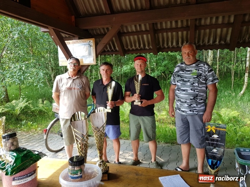 Zdjęcie w galerii na portalu naszraciborz.pl: Na Babiczoku łowili ponad 20-kilogramowe okazy wiadomości z regionu