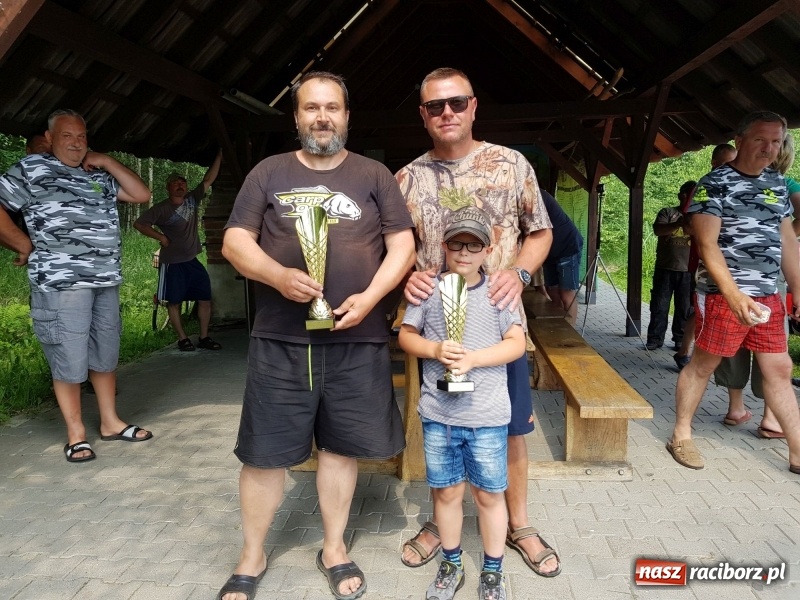 Zdjęcie w galerii na portalu naszraciborz.pl: Na Babiczoku łowili ponad 20-kilogramowe okazy wiadomości z regionu