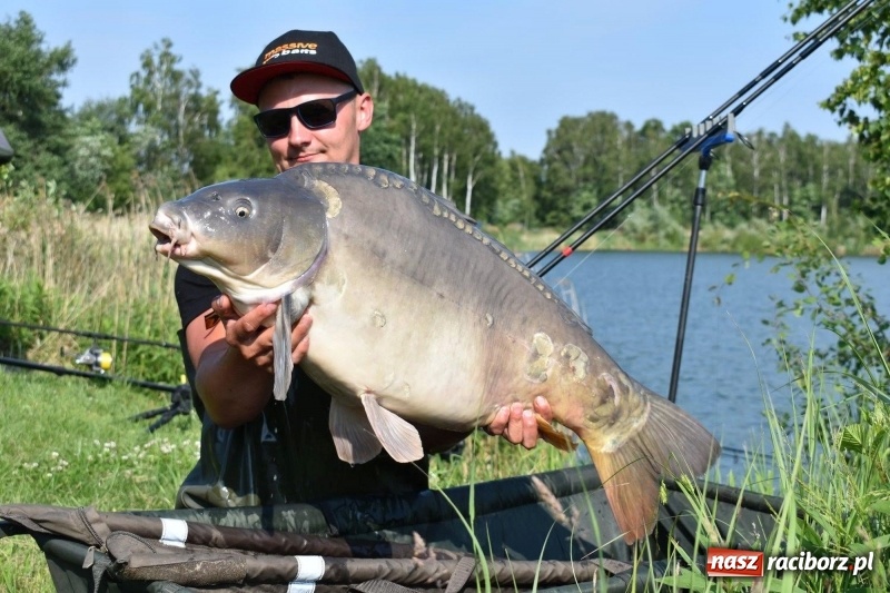Zdjęcie w galerii na portalu naszraciborz.pl: Na Babiczoku łowili ponad 20-kilogramowe okazy wiadomości z regionu