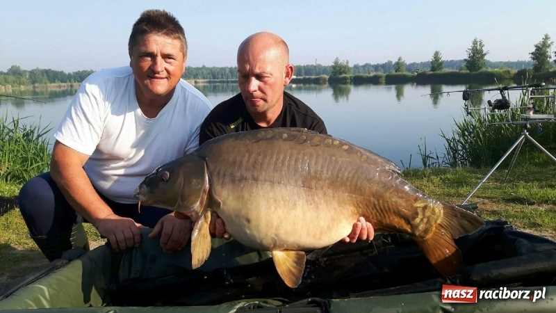 Zdjęcie w galerii na portalu naszraciborz.pl: Na Babiczoku łowili ponad 20-kilogramowe okazy wiadomości z regionu