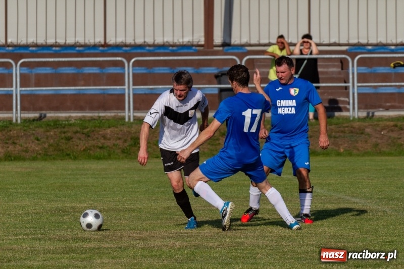 Zdjęcie w galerii na portalu naszraciborz.pl: Nędza kontra Nędza na 110-lecie klubu  wiadomości z regionu