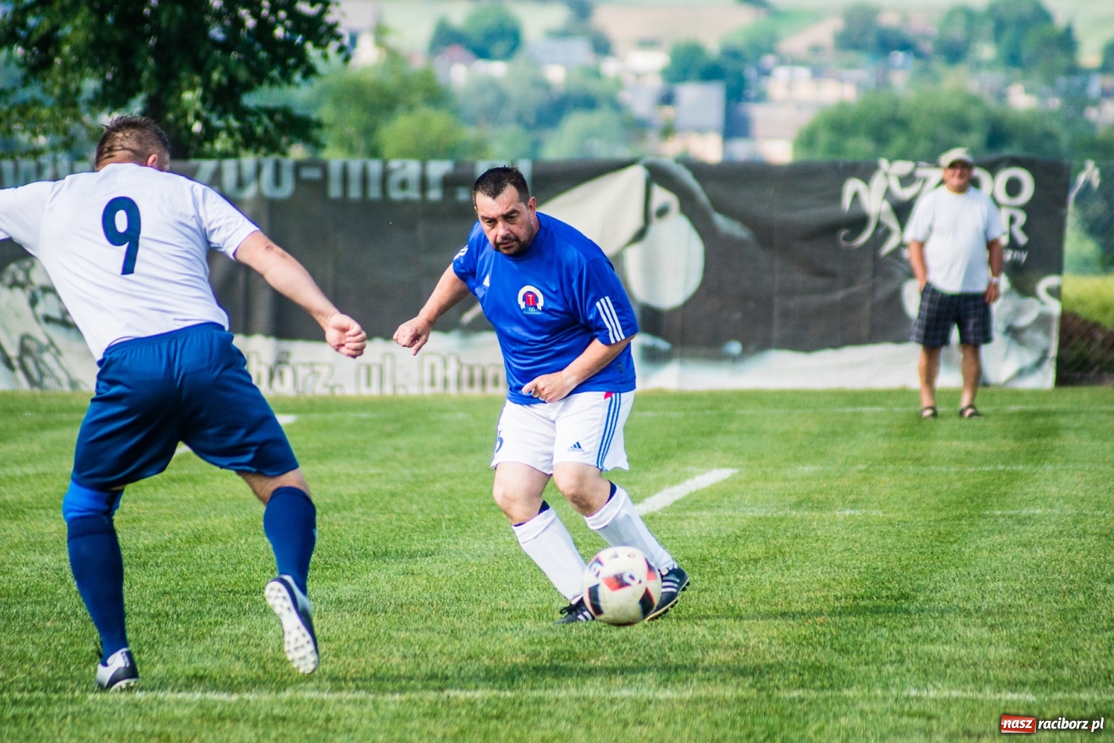 Zdjęcie w galerii na portalu naszraciborz.pl: Turniej oldbojów w Borucinie. Pietrowice z pucharem. Poważna kontuzja zawodnika FC Bavaria wiadomości z regionu